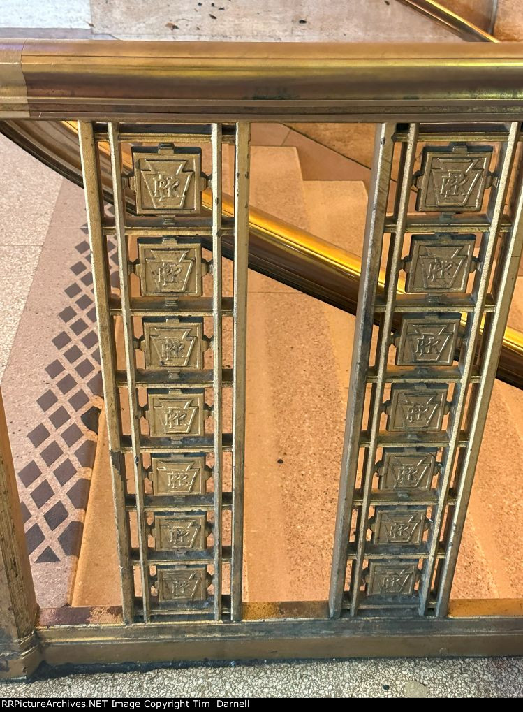 PRR banister